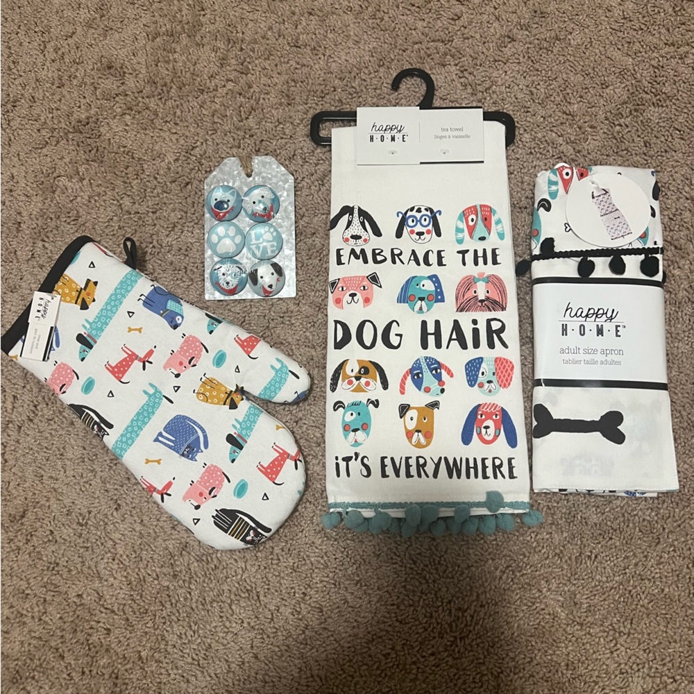 Dog-Themed Kitchen Towel and Oven Mittens apron magnets Set